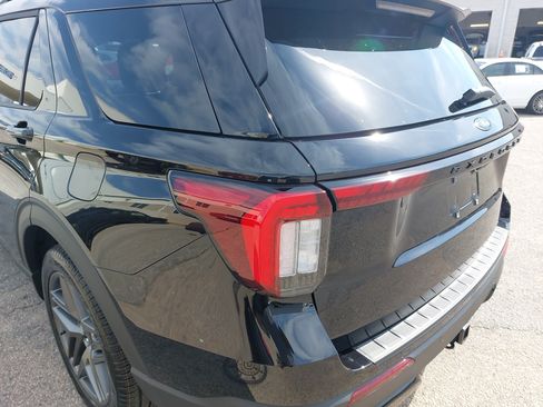 New 2026 Ford Explorer ST-Line w/ ST-Line Street Pack RWD image 35