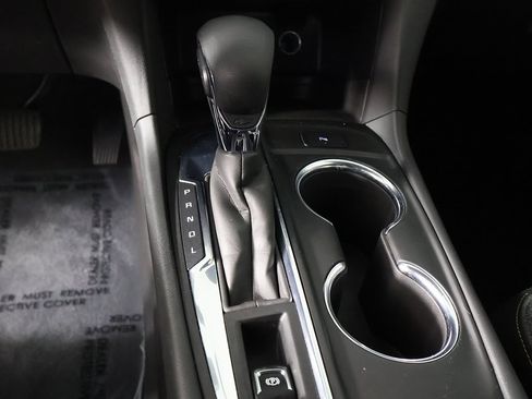 Used 2024 Chevrolet Equinox LT image 44