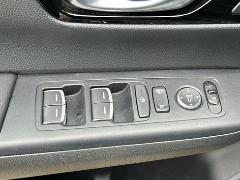 Used 2024 Honda CR-V EX-L image 13