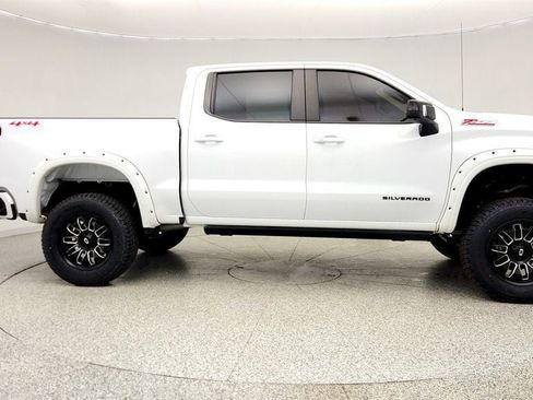 Used 2022 Chevrolet Silverado 1500 RST w/ Safety Package AWD/4WD image 4