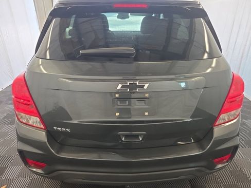 Used 2020 Chevrolet Trax LS w/ Tint and Cruise Package image 7