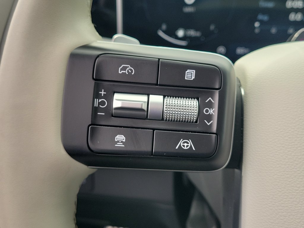 Used 2024 Hyundai Santa Fe Calligraphy FWD image 9