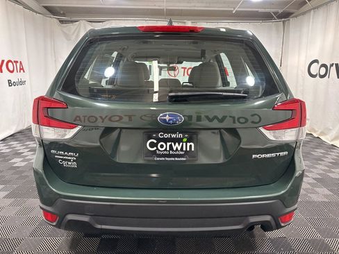 Used 2023 Subaru Forester Base image 5