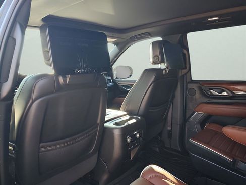 Used 2023 GMC Yukon Denali Ultimate image 18