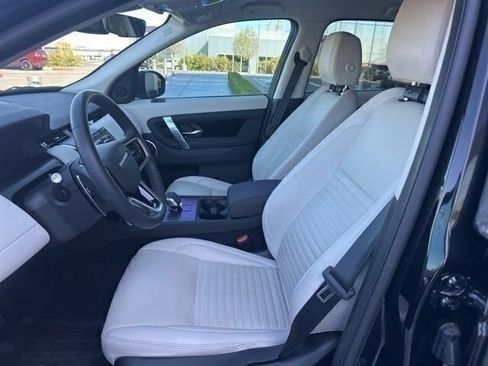 Used 2024 Land Rover Discovery Sport S image 9