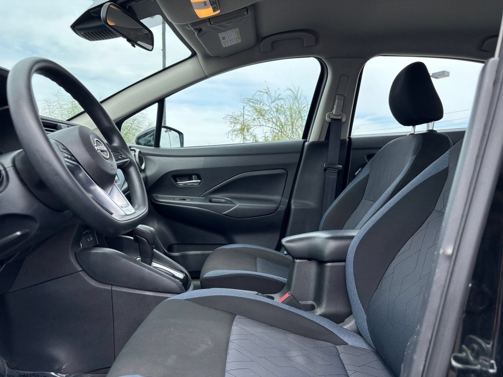 Used 2025 Nissan Versa SV FWD image 24