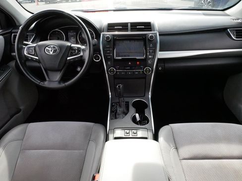 Used 2015 Toyota Camry XSE w/ Moonroof Package FWD image 10