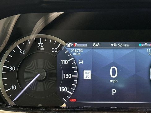 Used 2022 Land Rover Range Rover Evoque R-Dynamic S image 23