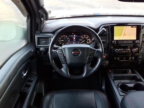 Used 2021 Nissan Titan PRO-4X w/ Pro-4x Convenience Package AWD/4WD image 12