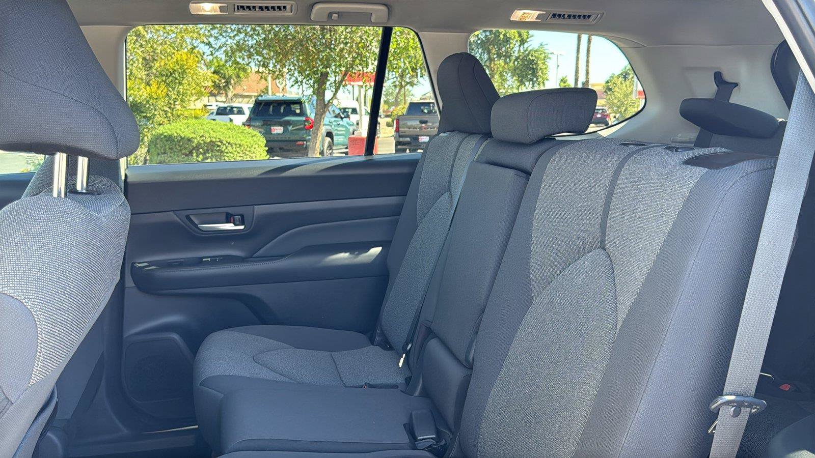 Certified 2026 Toyota Grand Highlander FWD image 29