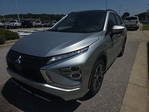 Used 2022 Mitsubishi Eclipse Cross SEL AWD/4WD image 1