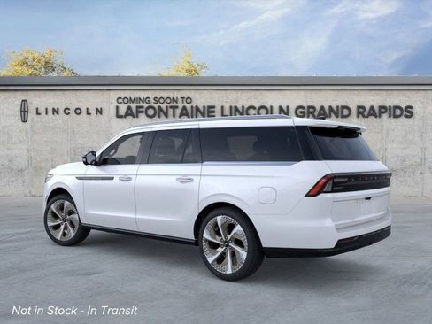 New 2026 Lincoln Navigator L Black Label AWD/4WD image 4