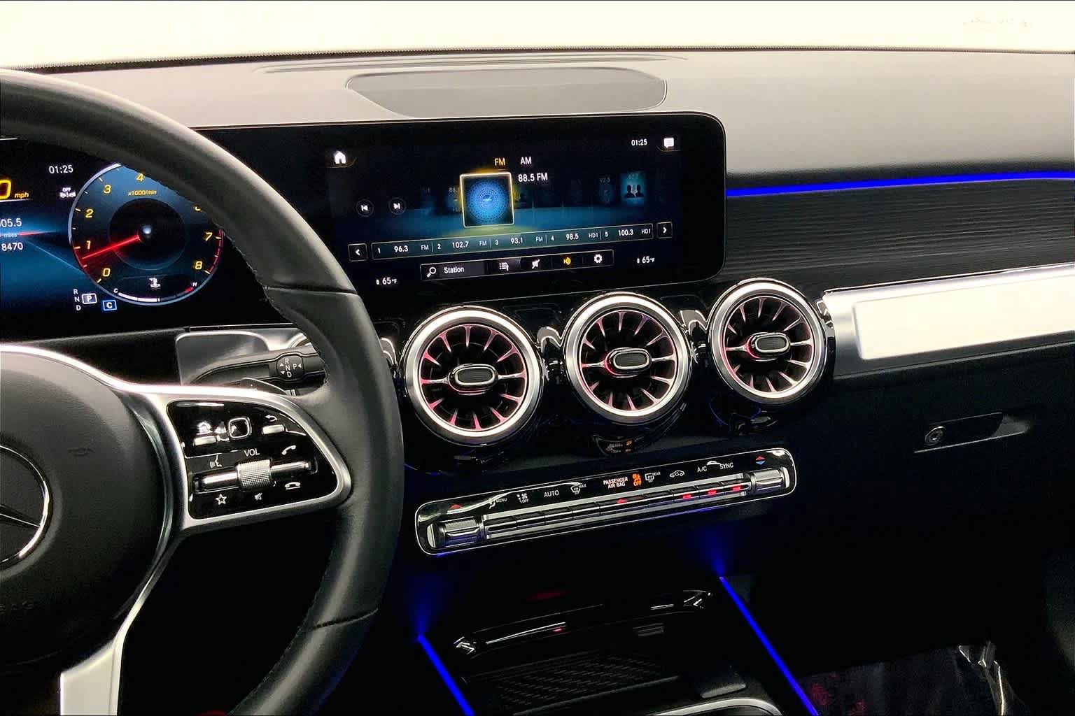 Certified 2023 Mercedes-Benz GLB 250 image 6