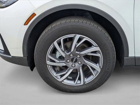 Used 2024 Lincoln Corsair FWD image 21