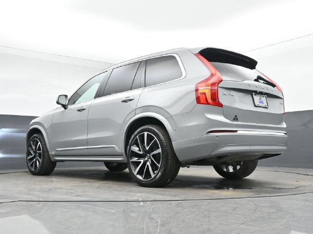 Used 2025 Volvo XC90 B6 Plus AWD/4WD image 42