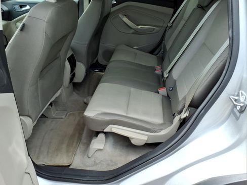 Used 2016 Ford Escape SE w/ Equipment Group 201A AWD/4WD image 14