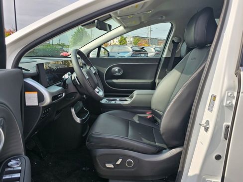 New 2026 Hyundai Ioniq 9 SEL image 16