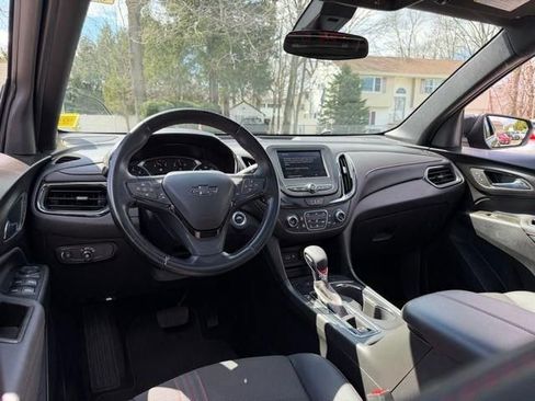 Used 2023 Chevrolet Equinox RS AWD/4WD image 24