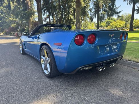 Used 2011 Chevrolet Corvette Convertible w/ Preferred Equipment Group RWD image 4