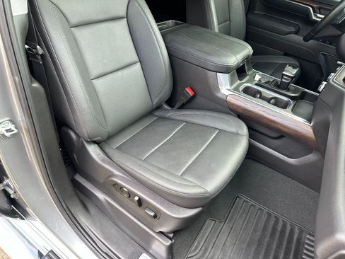 Used 2025 GMC Sierra 1500 SLT w/ SLT Premium Package image 28