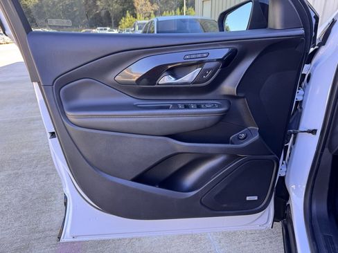 Used 2022 GMC Terrain AT4 w/ Infotainment Package II image 25