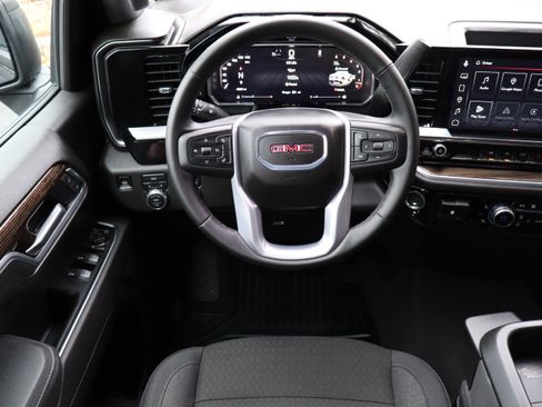 Used 2026 GMC Sierra 1500 Elevation image 18