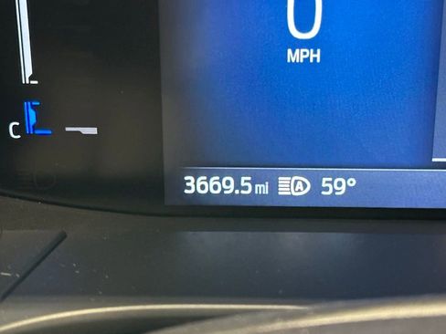 Used 2025 Ford Escape ST-Line image 18