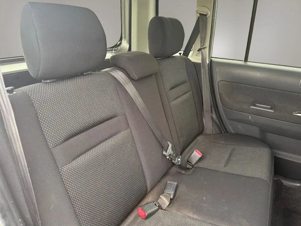 Used 2004 Scion xB FWD image 20