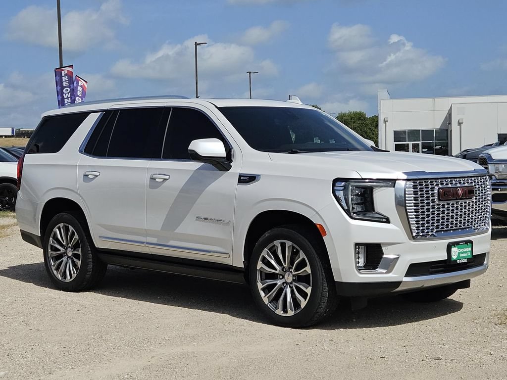 Used 2021 GMC Yukon Denali w/ Denali Premium Package AWD/4WD image 2
