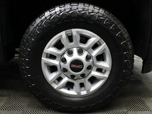 Used 2024 GMC Sierra 2500 Pro image 8