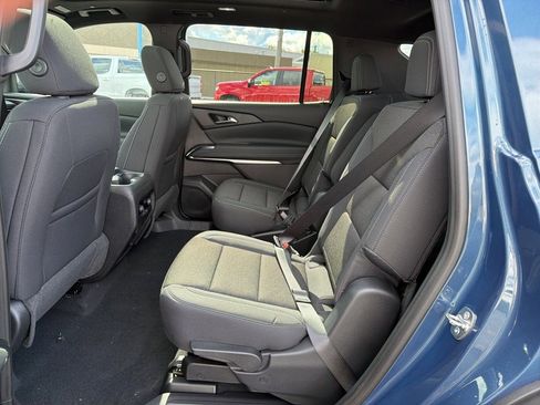 New 2026 Chevrolet Traverse LT w/ Sun and Wheel Package image 16