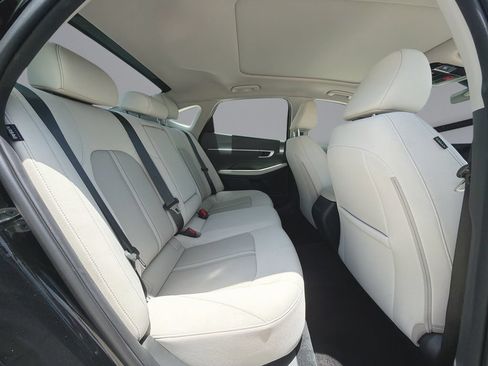 Used 2024 Hyundai Sonata SEL w/ Convenience Package FWD image 17