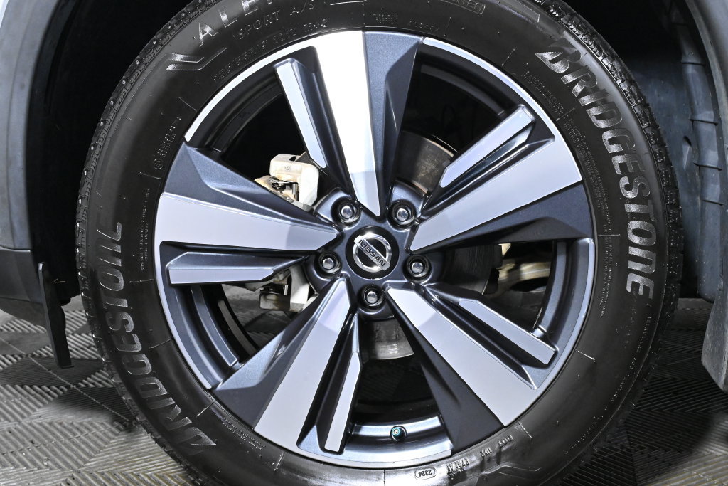 Used 2021 Nissan Rogue SL w/ Premium Package AWD/4WD image 39