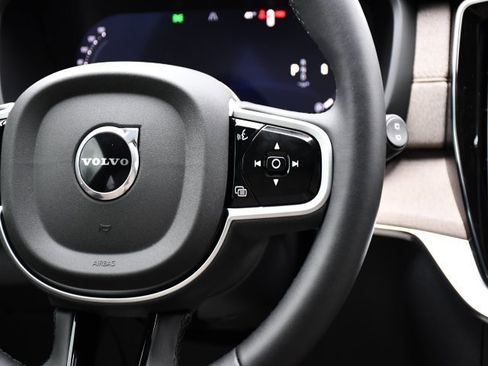 New 2026 Volvo XC90 B6 Plus w/ Protection Package Premier image 24