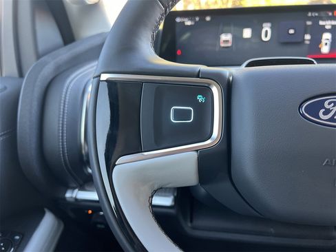 New 2025 Ford Expedition Max Platinum w/ Platinum Ultimate Package image 10