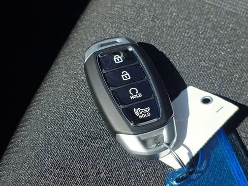 New 2026 Hyundai Venue SEL FWD image 31