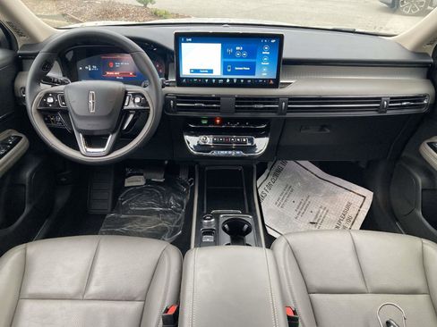 New 2025 Lincoln Corsair FWD w/ Equipment Group 101A image 17