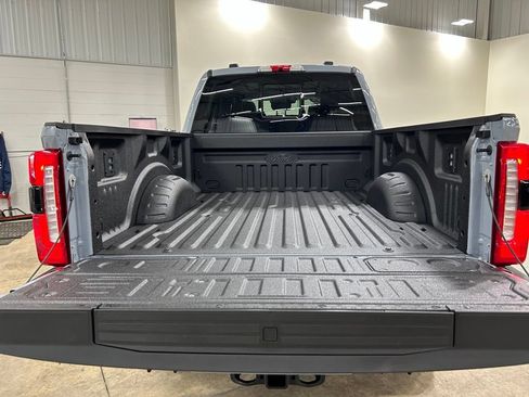 New 2026 Ford F250 Lariat w/ Black Appearance Package AWD/4WD image 34