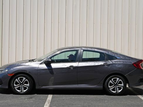 Used 2018 Honda Civic LX image 40