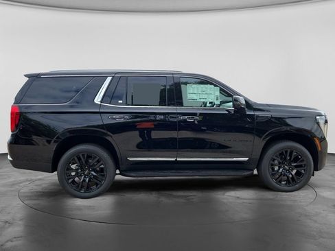 New 2026 GMC Yukon Elevation w/ LPO, Elevation Black Package AWD/4WD image 12