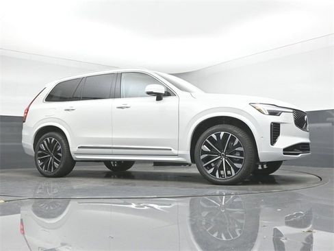 New 2026 Volvo XC90 T8 Ultra image 38