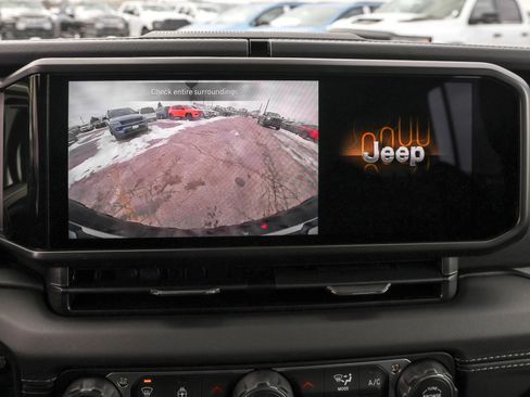 New 2026 Jeep Wrangler Unlimited Rubicon AWD/4WD image 17
