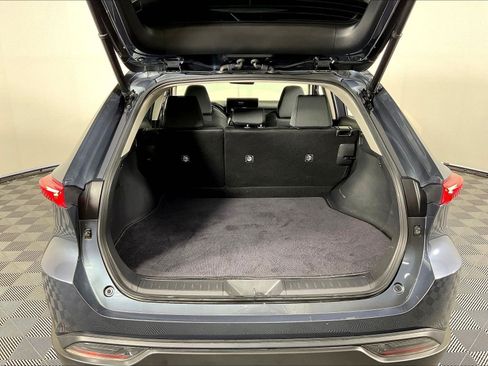 Used 2023 Toyota Venza LE AWD/4WD image 36