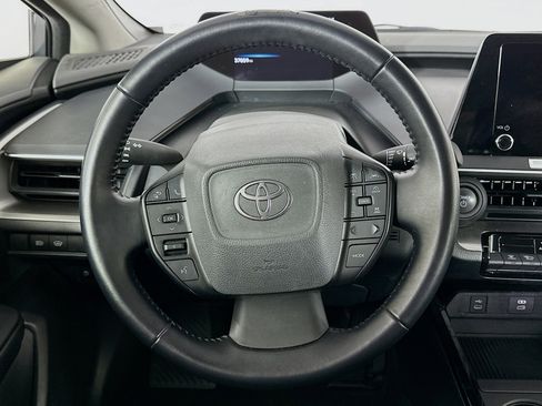 Used 2024 Toyota Prius LE image 18