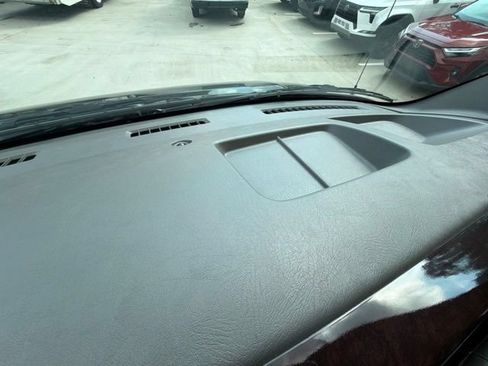 Used 2015 Chevrolet Express 2500 RWD image 79