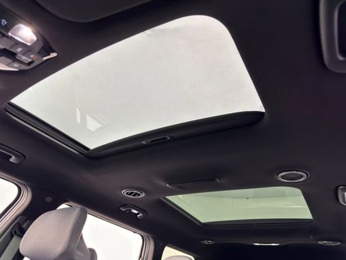 Used 2024 Kia EV9 GT-Line image 12