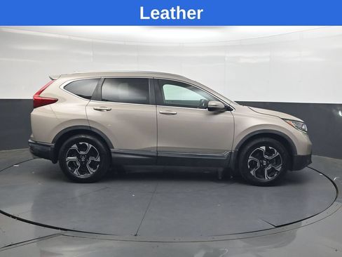 Used 2017 Honda CR-V Touring image 3