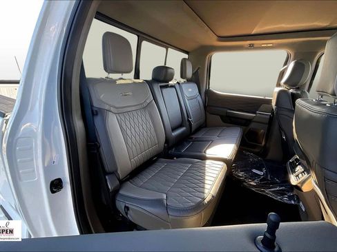 New 2025 Ford F350 Platinum w/ Platinum Plus Package AWD/4WD image 9
