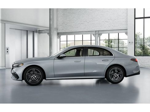 Certified 2025 Mercedes-Benz E 350 4MATIC Sedan image 35