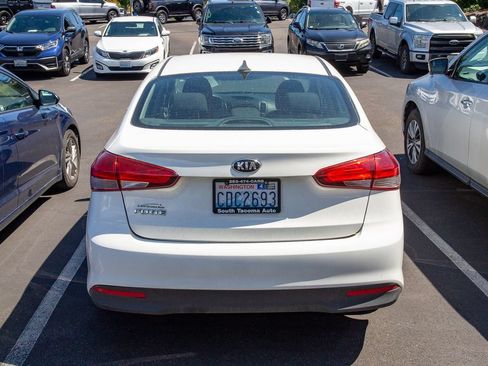 Used 2018 Kia Forte LX FWD image 4